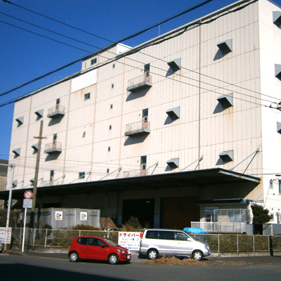 F棟倉庫外観